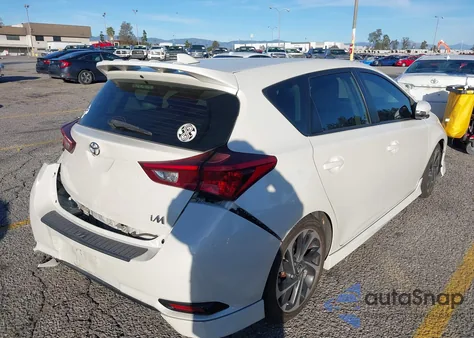 2017 Toyota Corolla Im z USA, uszkodzony, nr VIN JTNKARJE3HJ549262
